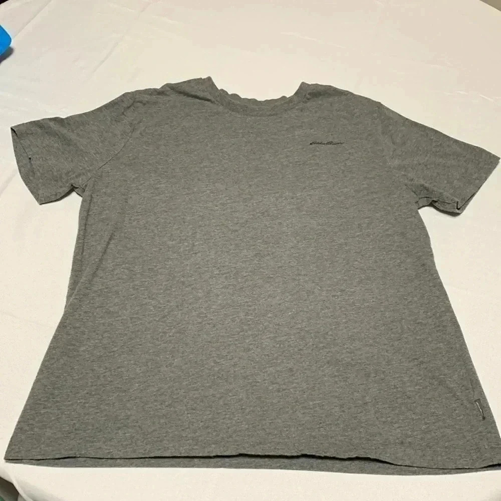 Eddie Bauer Men’s t-shirt, tee-shirt. Size L.